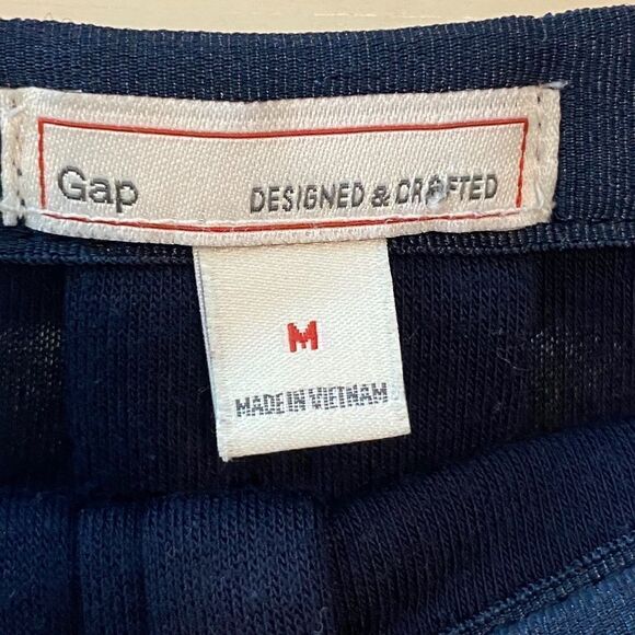 Super soft GAP mini skirt - Picture 6 of 6